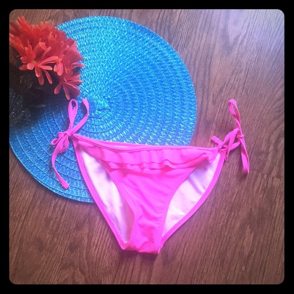 HEAT Pink String Bikini Bottoms Medium - Picture 1 of 6